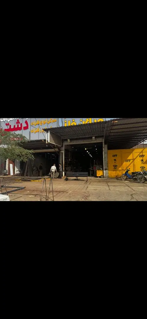 فروش مغازه ۱۵۰ متری سر خیابان اصلی