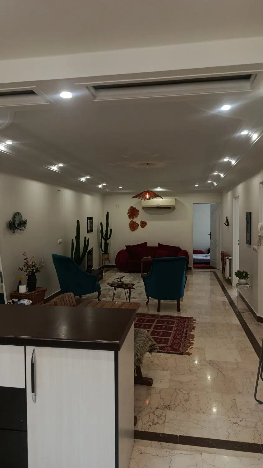 آپارتمان ۸۶ متری که در و دیوارش برق می‌زنه