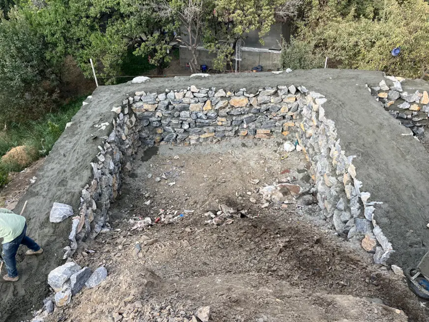 زمین نایسر بروی خیابان حیران