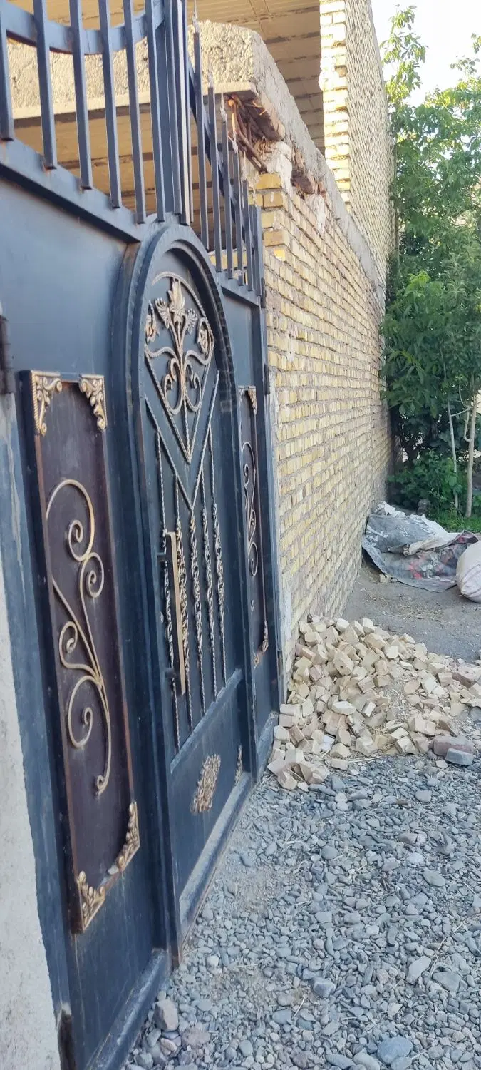 خانه نیمه کاره