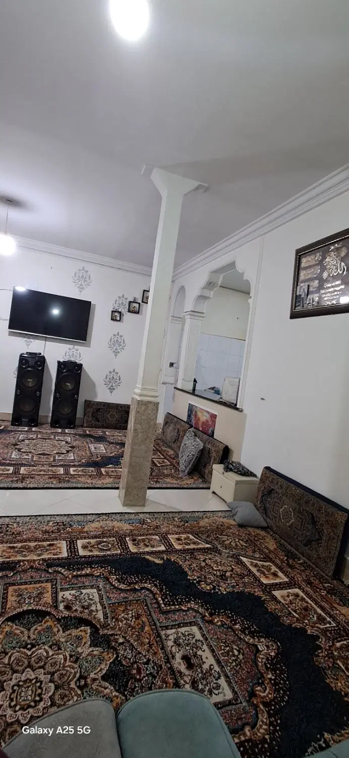 یک واحد خانه راه جدا در کریم آباد