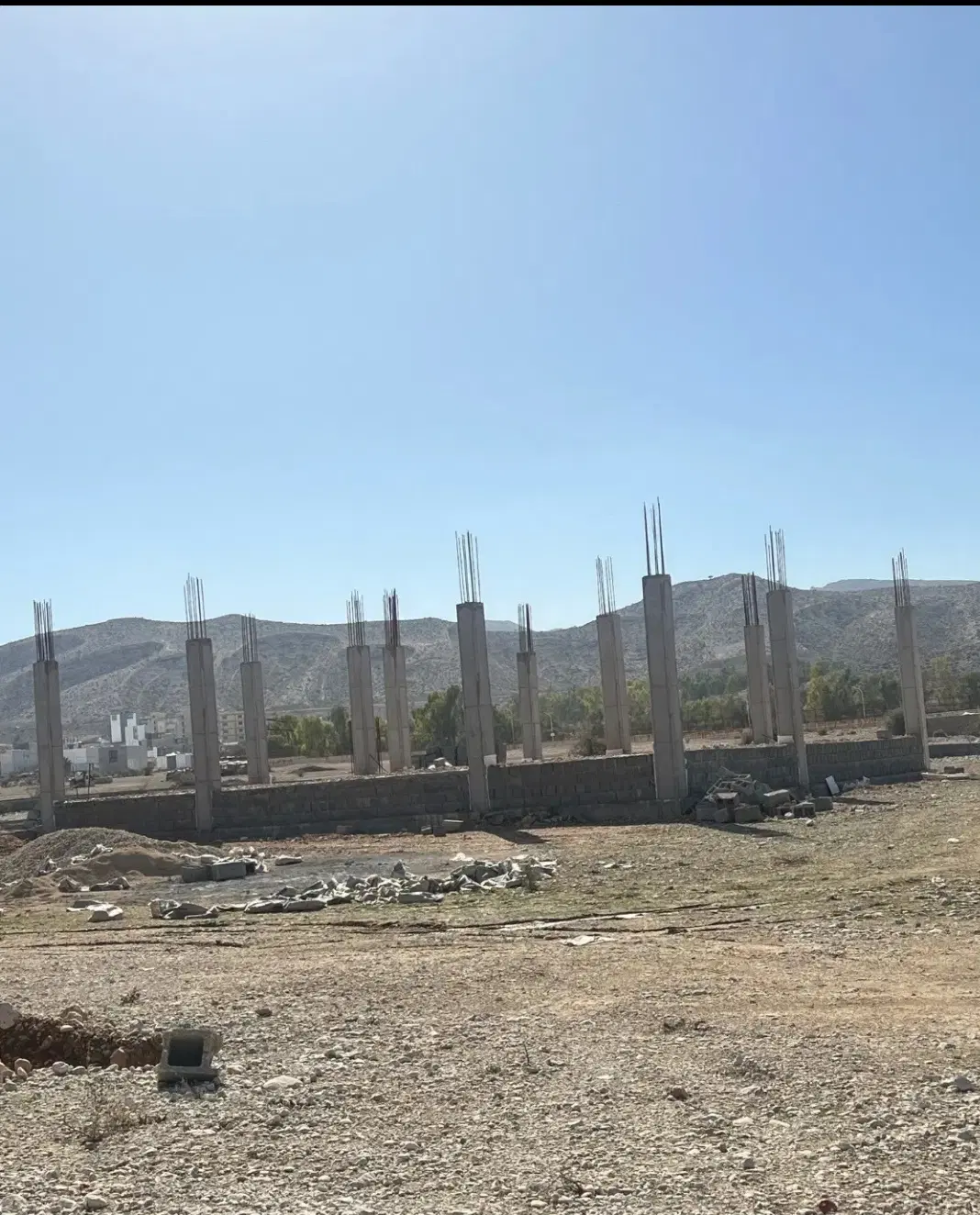 فروش۳۰۰ متر زمین با سند تک برگ