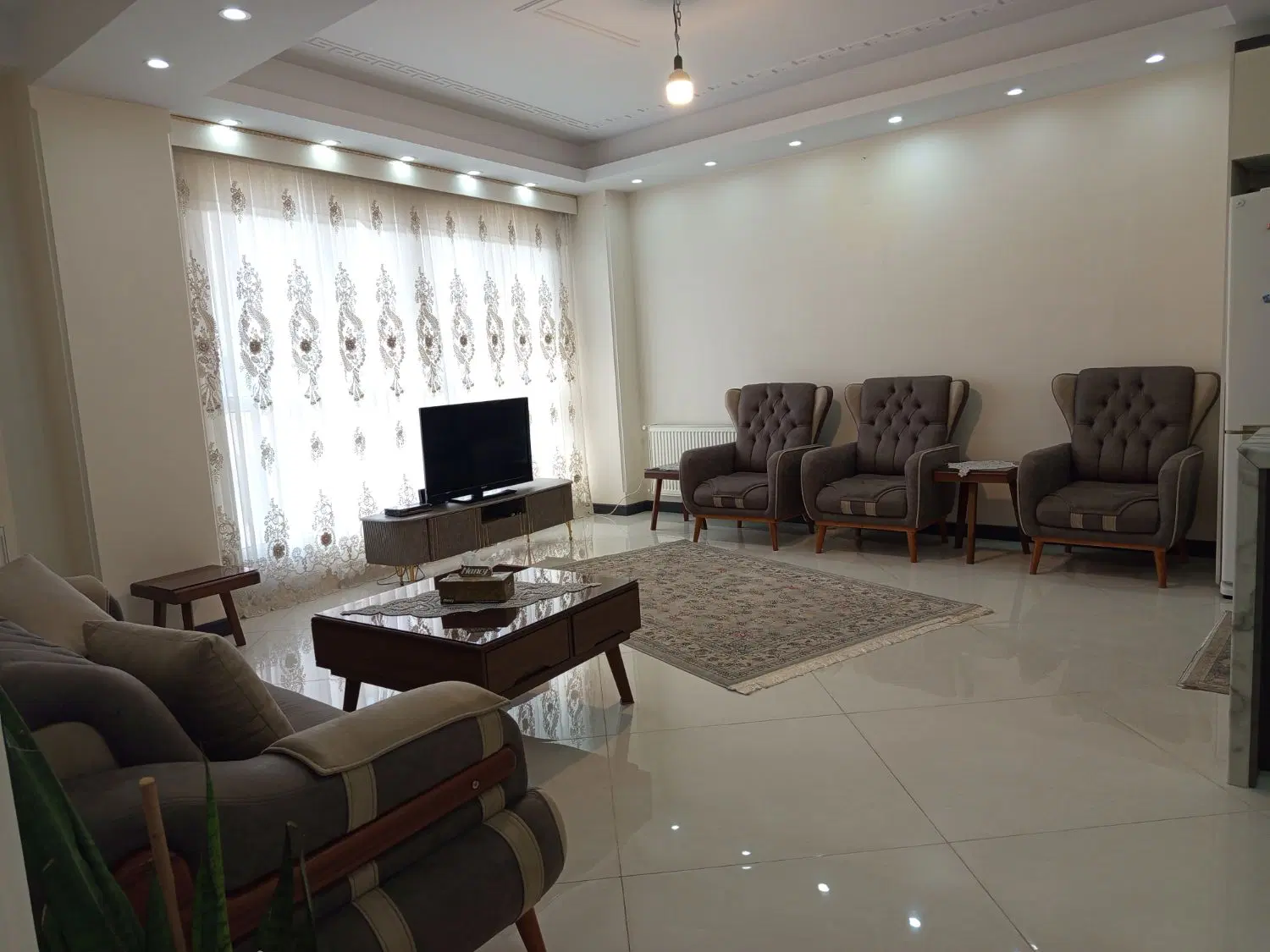 56متری پارکینگ دار