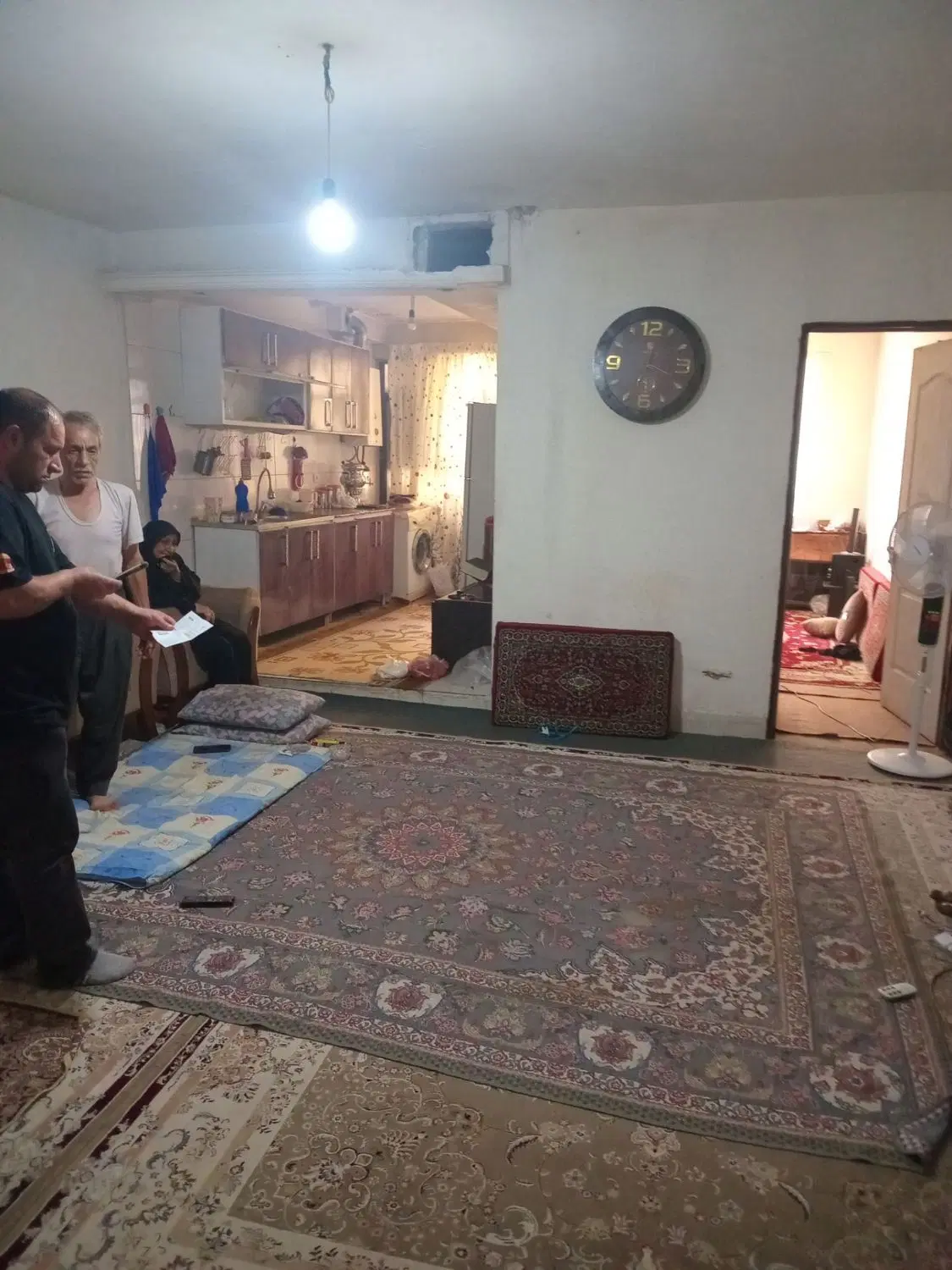 واحد ۵۲ متری فروشی