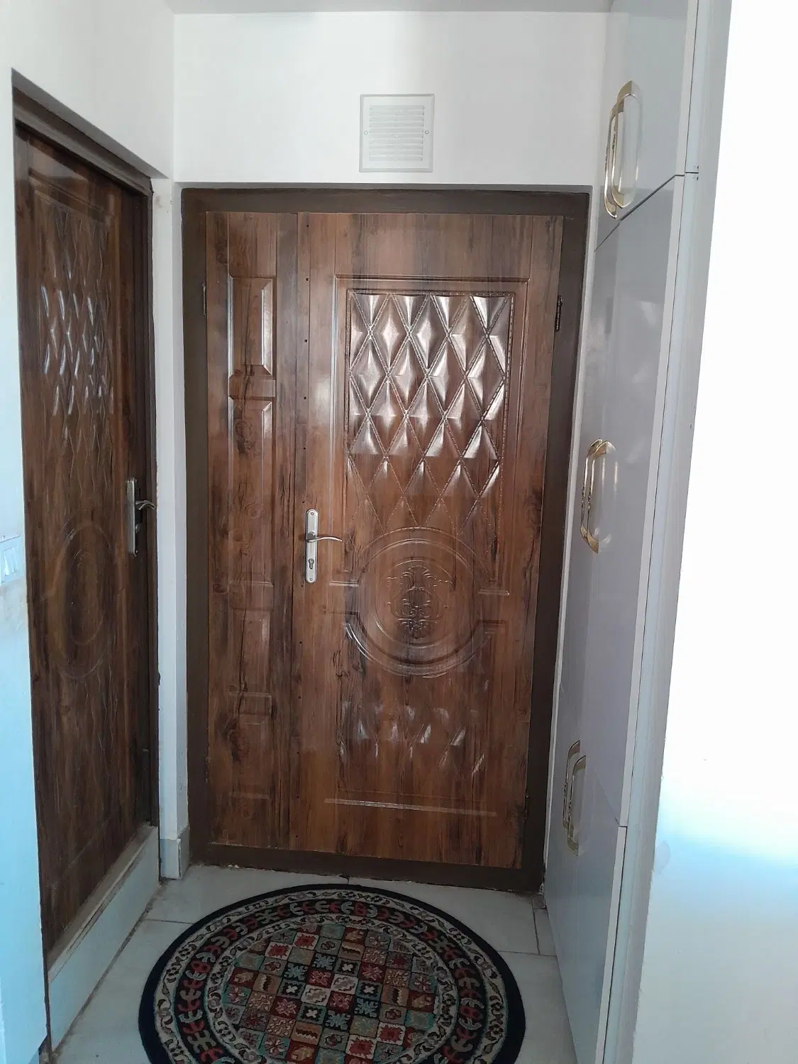 فروش و معاوضه آپارتمان ۱۱۰ متری سلحشواران