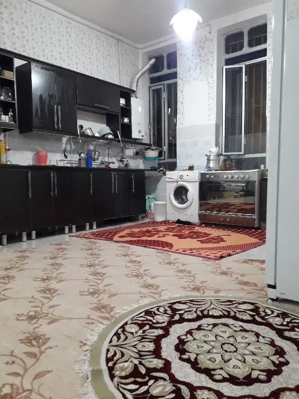خانه دو طبقه  ورودی مشترک
