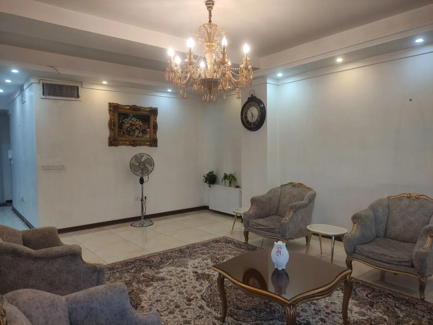 رهن و اجاره واحد ۱۳۰ متری فول