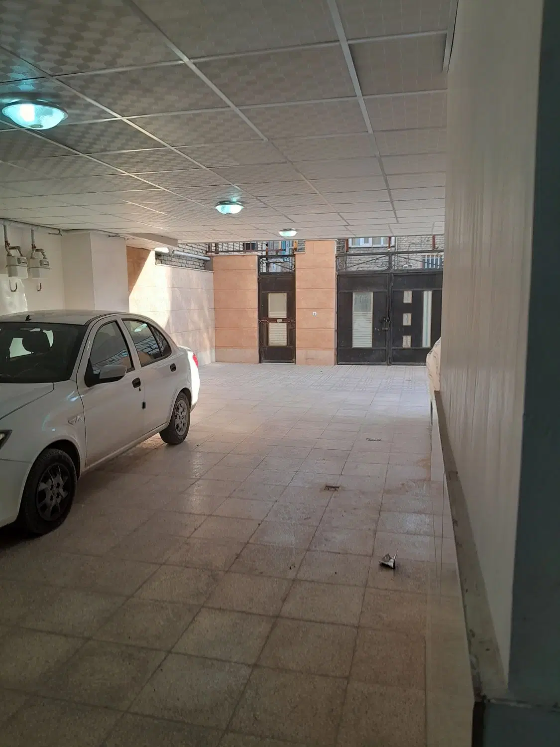 پارکینگ اجاره داده میشود