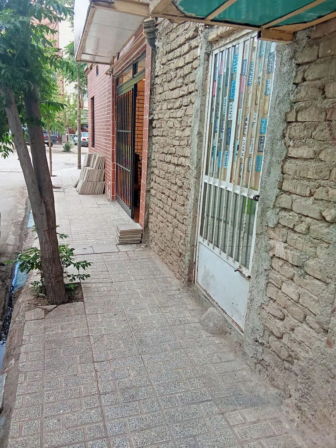 مغازه مناسب کارگاه خیاطی کفاشی و ....