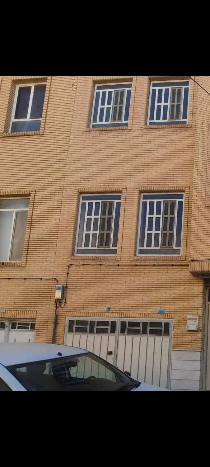 خانه دربست ۶۰۰ متری بافت اصلی صفاییه