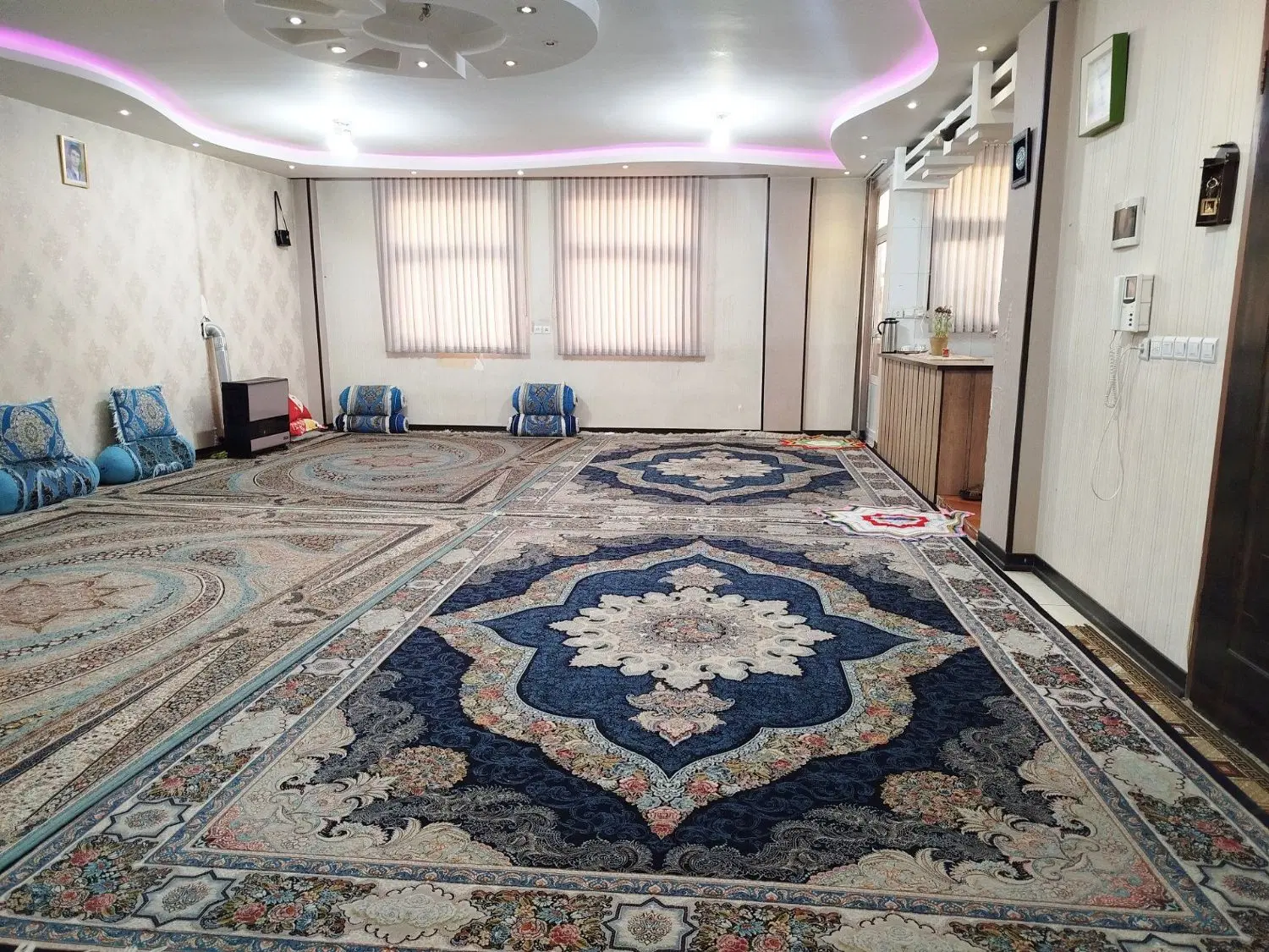 آپارتمان زیر فلکه آبی کوچه سقا