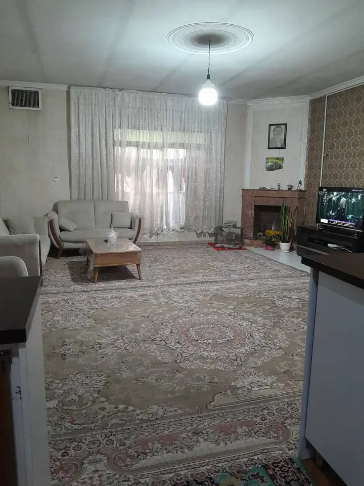 اجاره اپارتمان طبقه ۴ اهری  بلوارم ۷۰ متری