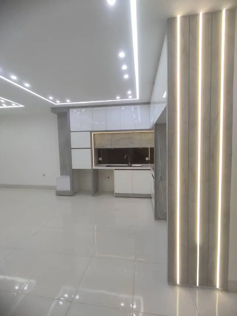 رهن و اجاره سه خواب طبقه اول لوکس