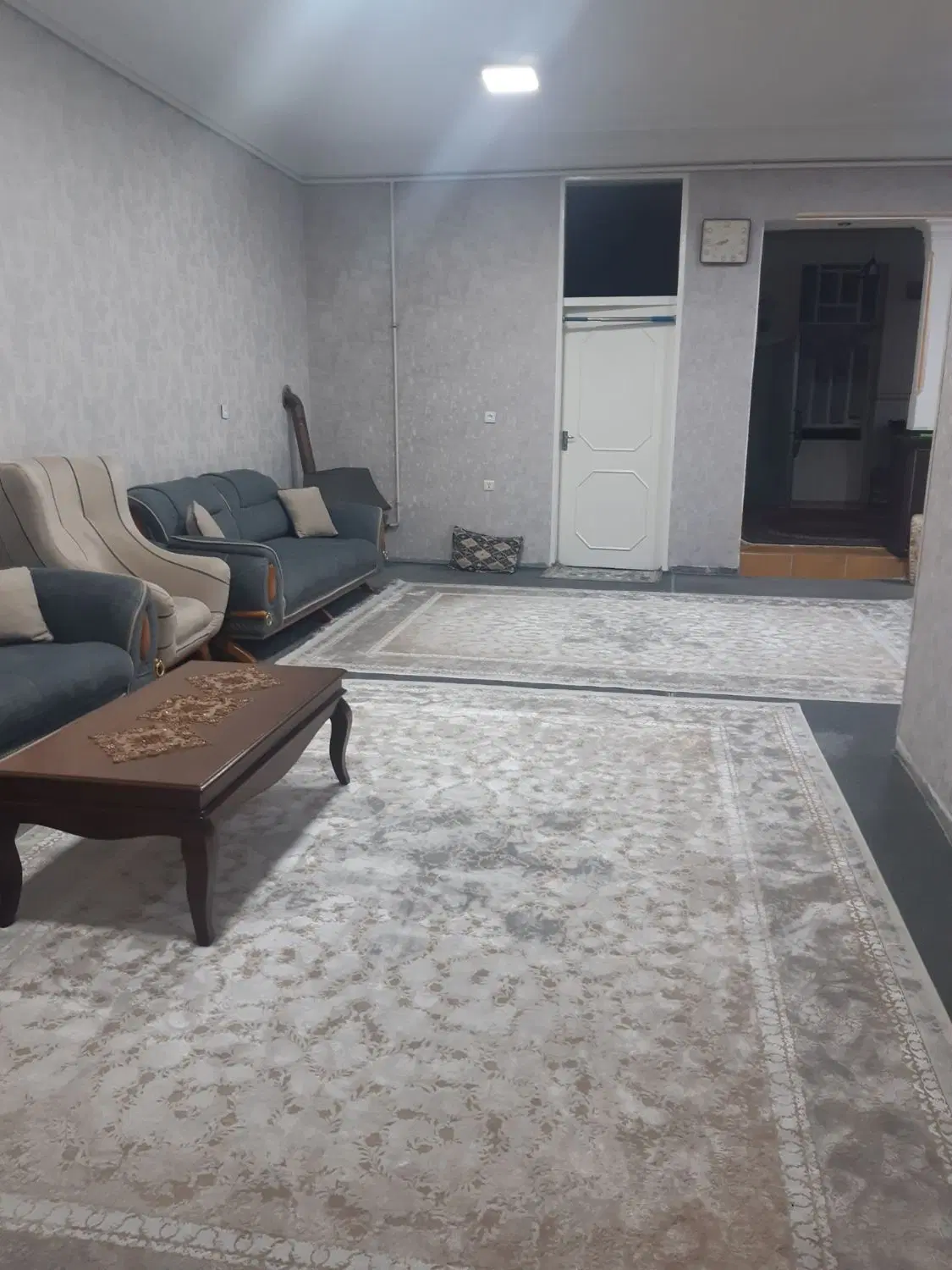 خانه زمینی، موقعیت طلا