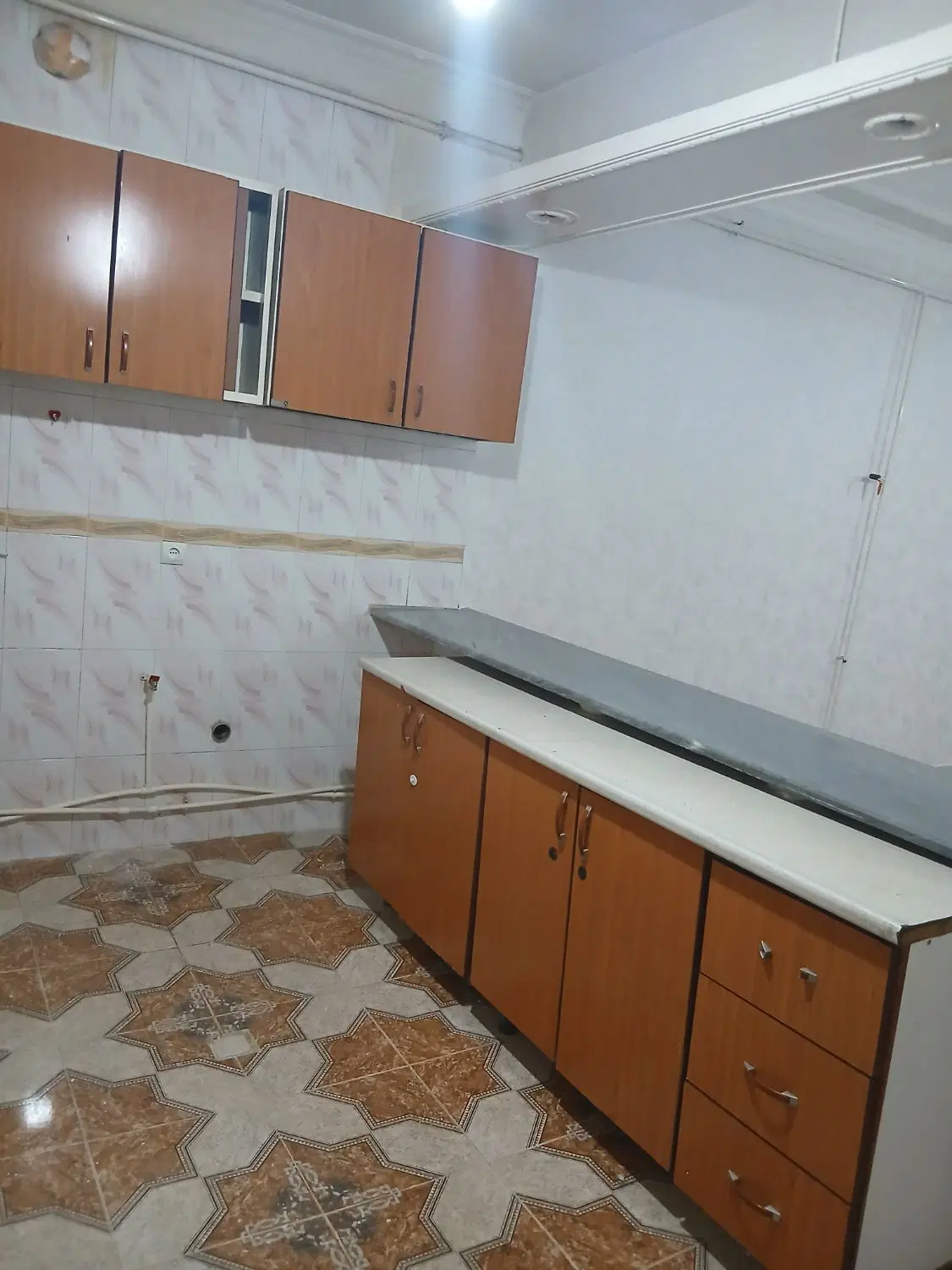 خانه ۷۰ متری در اناخاتون