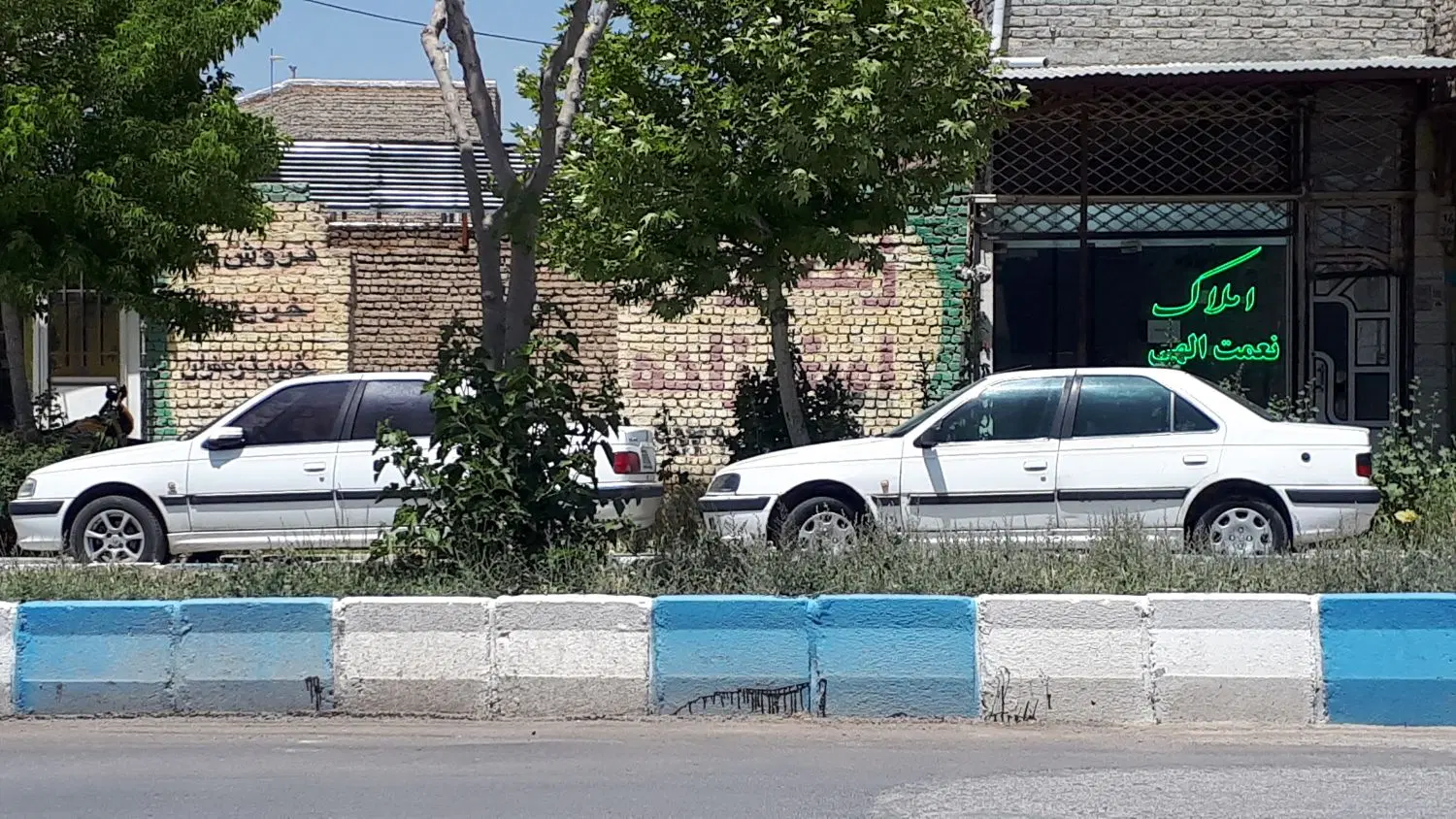 زمین حاشیه بلوار فلسطین