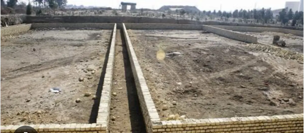 زمین سه نبش خیابان چمران ( هراتی )