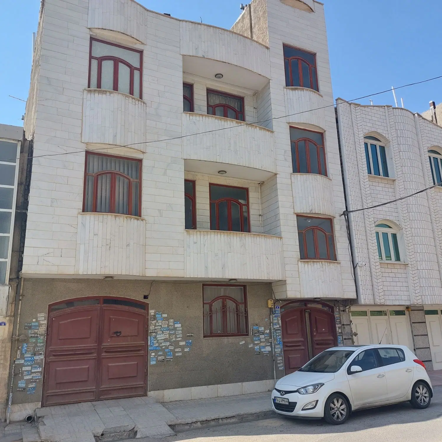 فروش خانه ویلایی سه طبقه در مطهری ۱۲