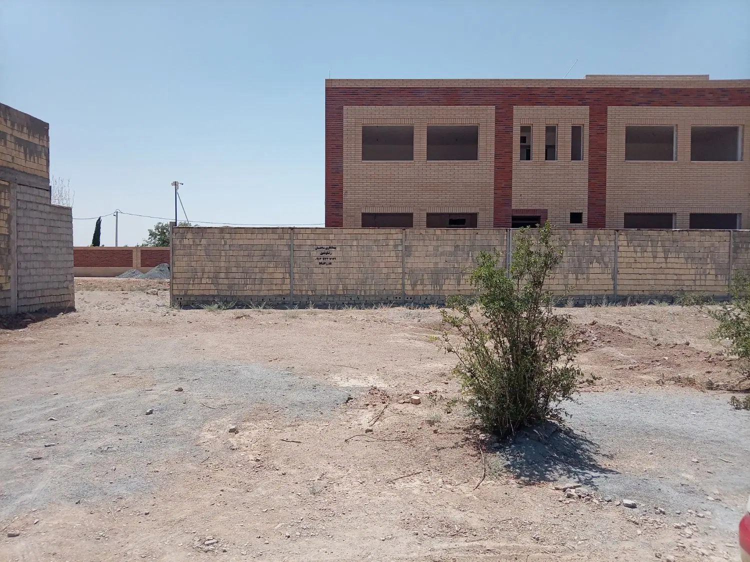 زمین مسکونی ۱۳۹ متر  نجف اباد تخفیف ویژه فروشنده