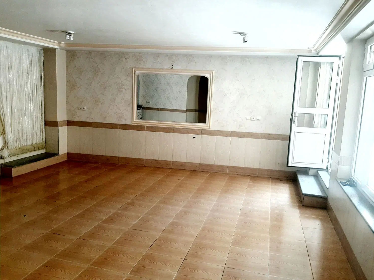 اجاره خانه همکف برای ارایشگاه زنانه در خانم باغی