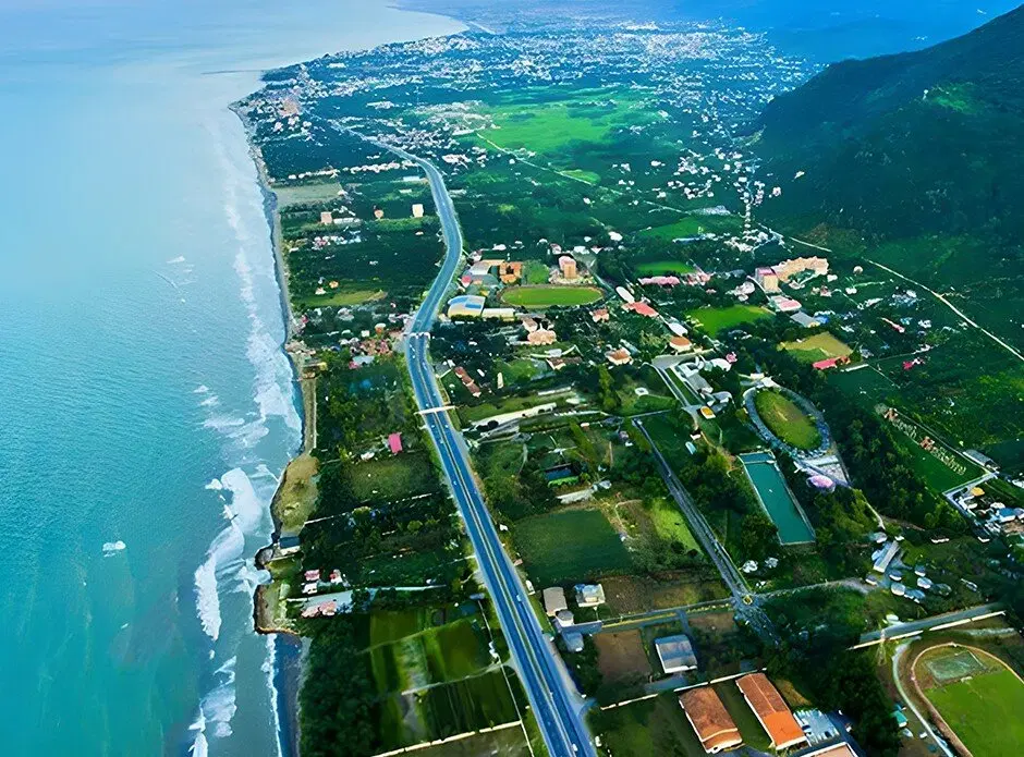 خانه ویلایی میان پشته