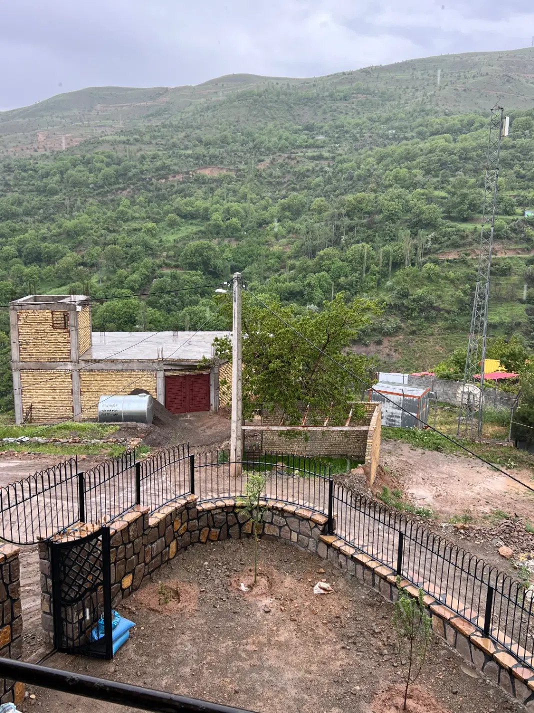 زمین ویلای روبه تله سی یژ کامان ۵۰۰ متر داخل بافت