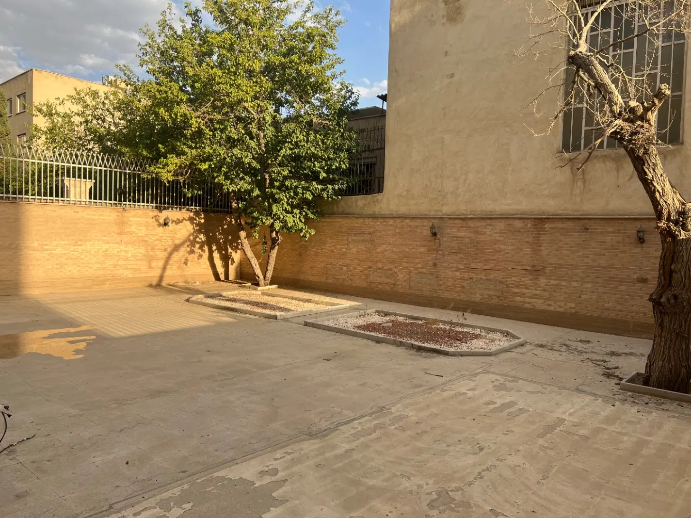 اجاره سه خوابه چهارباغ بالا