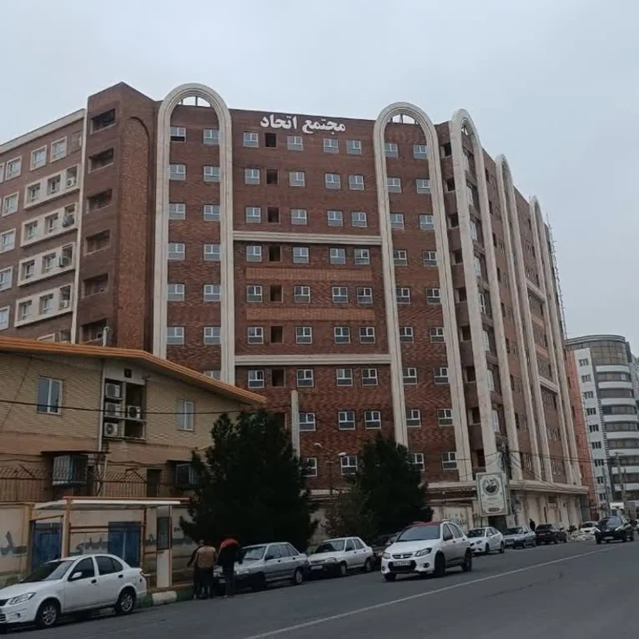 فروش یک واحد آپارتمان