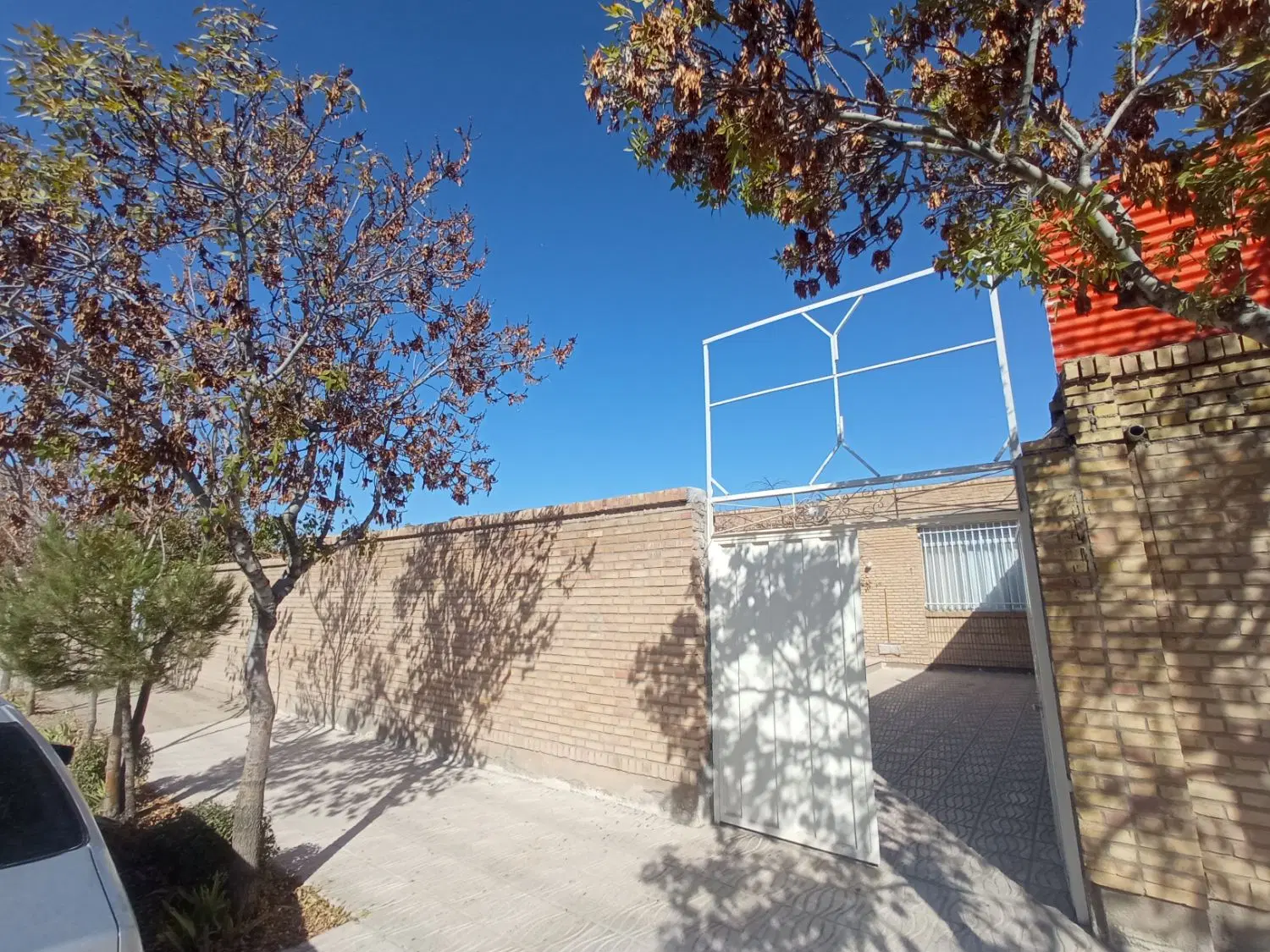۲۵۰ متر ویلایی دو ممر