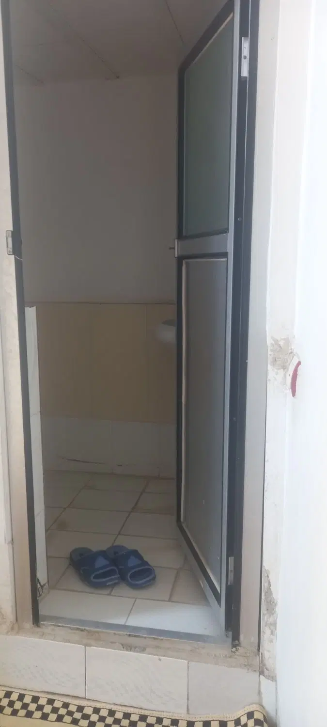 سلام، خانه اجاره ای