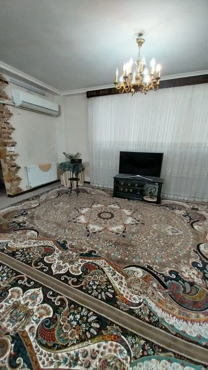 واحد فول امکانات ۱۰۲ متری