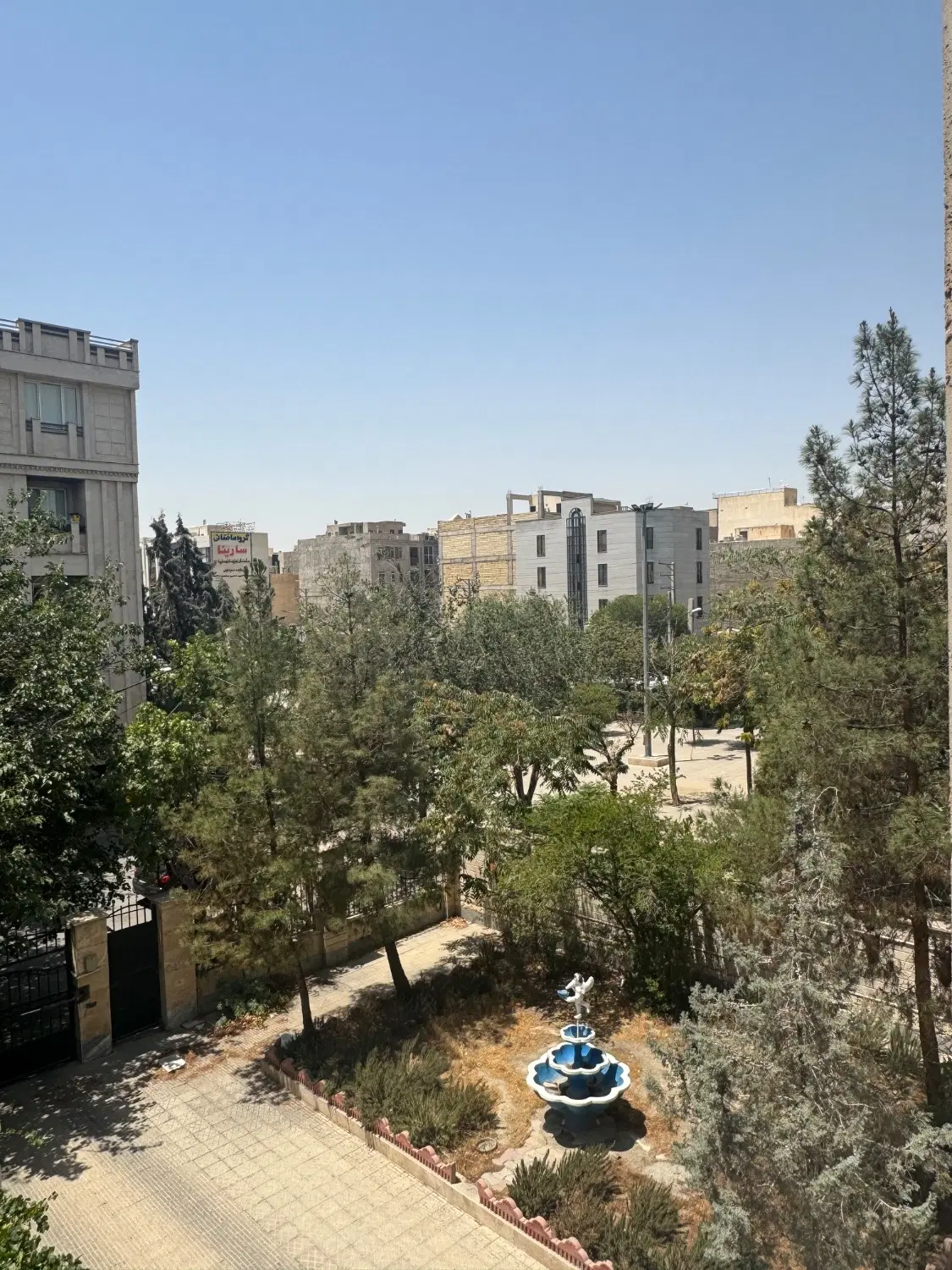 ۶۲ متر((شمالی روبه))نما فلکه دوم پارکینگدار سنددار
