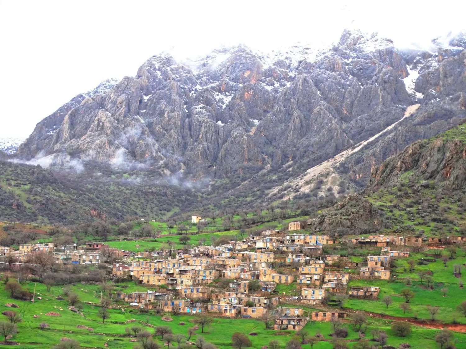 بهاران مجتمع نسیم