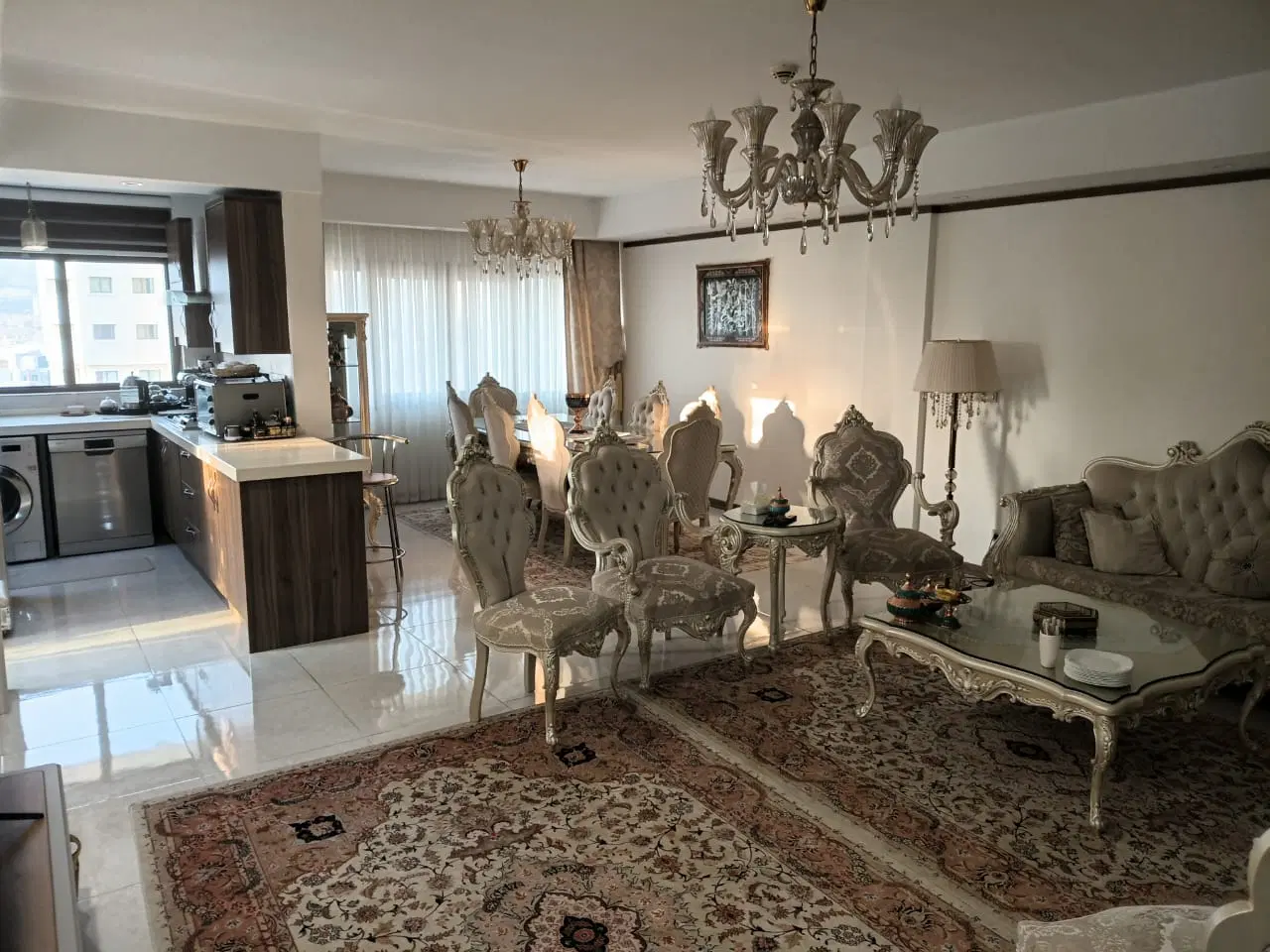 واخد 145متری برج مجلل مجلس