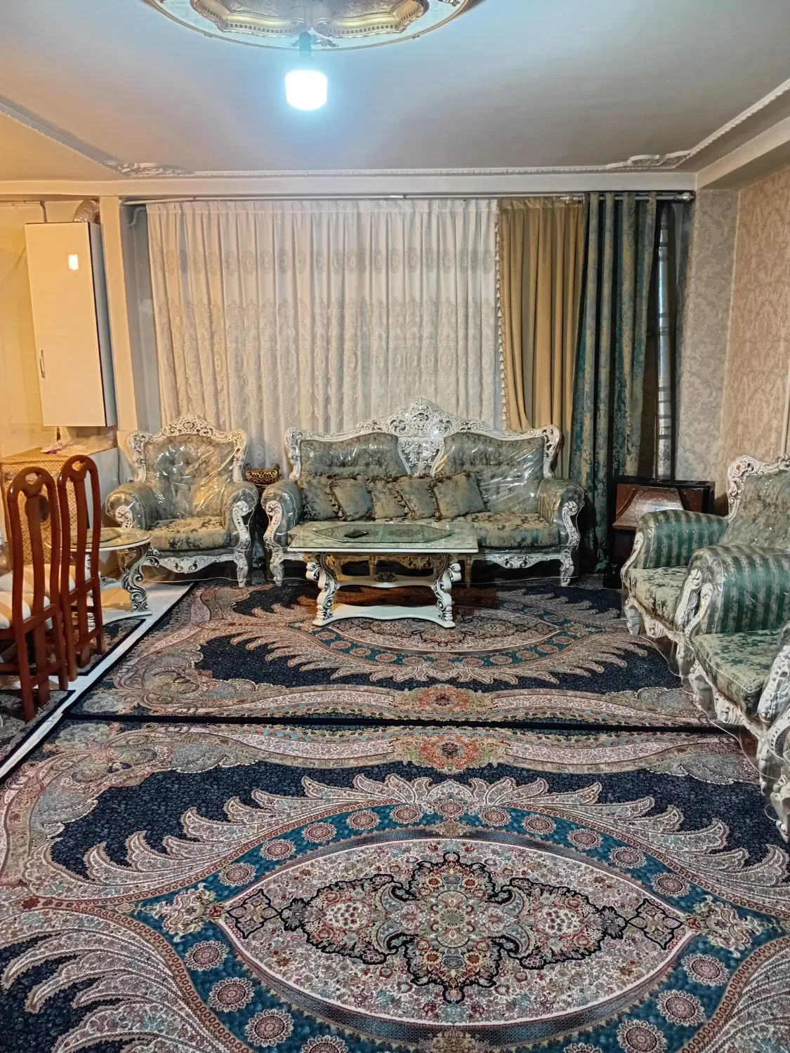 واحد ۷۵ متری _ مرکز کرج _ سند دار
