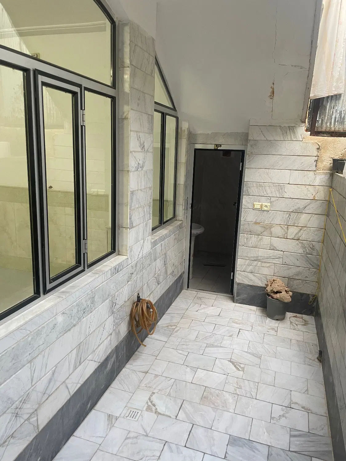 زیر زمین اجاره ای