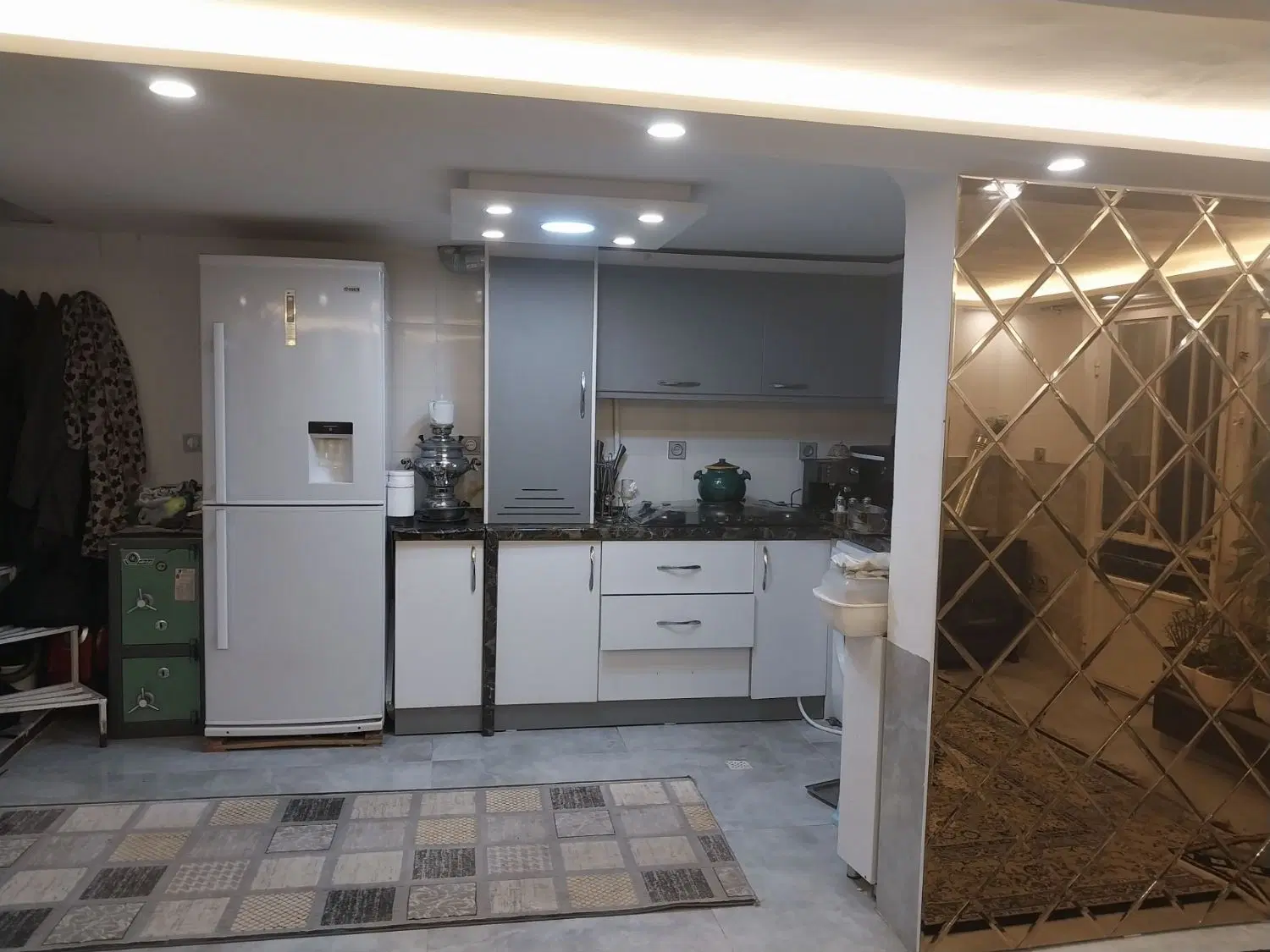 آپارتمان باباطاهر
