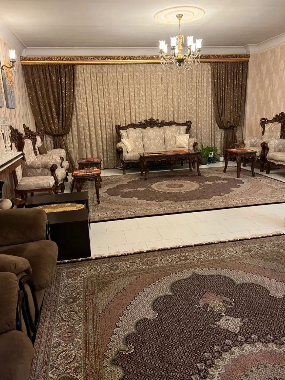 150متر اپارتمان 3 خواب کم واحد و ارام