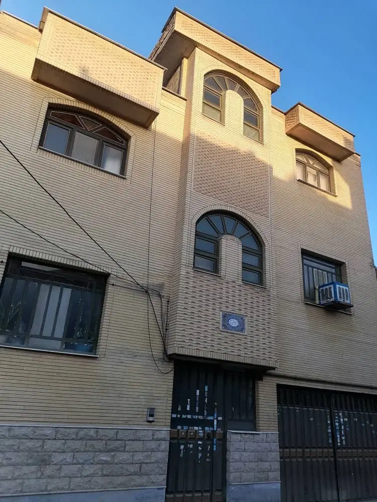 فروش دو طبقه در از ساخت فرصت شیرازی