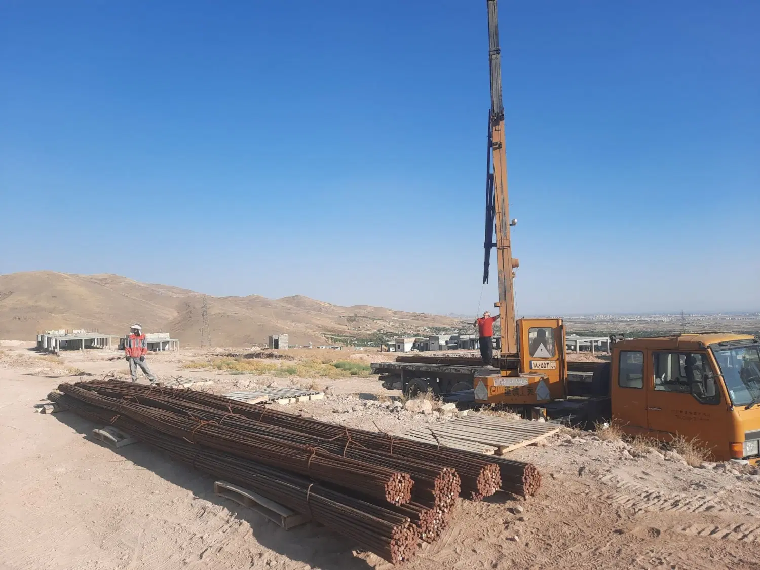 زمین ویلایی دوبلکس،دوکله،همراه اسکلت،رشتقون قزوین