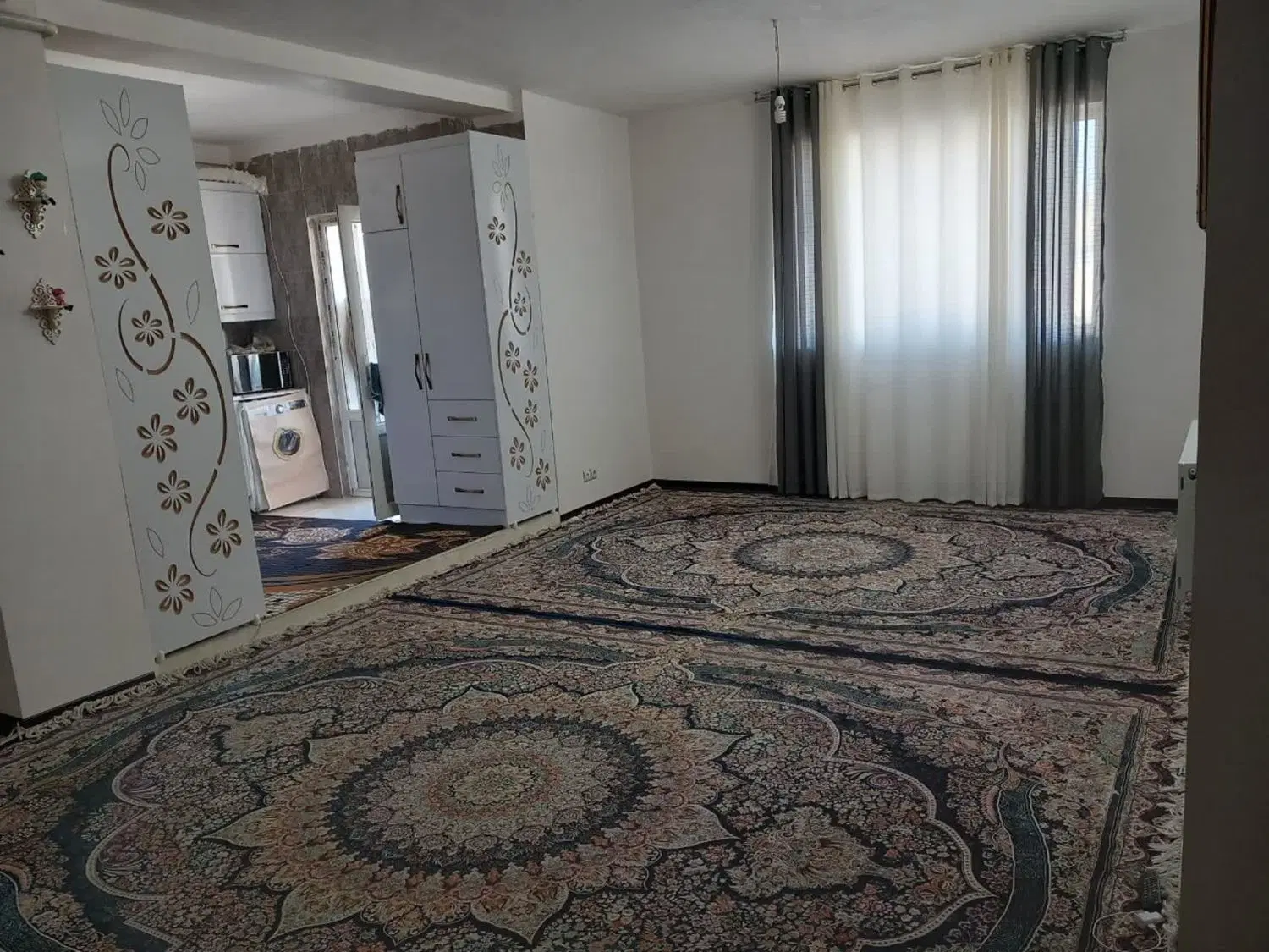آپارتمان ۱۲۰۰ واحدی