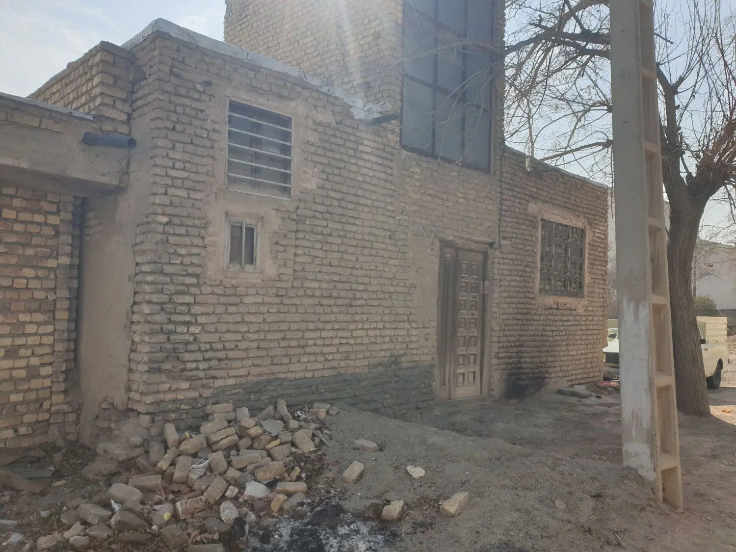 خانه ویلایی خ آتشگاه اول خ نبوی منش کوچه ۳ نائب
