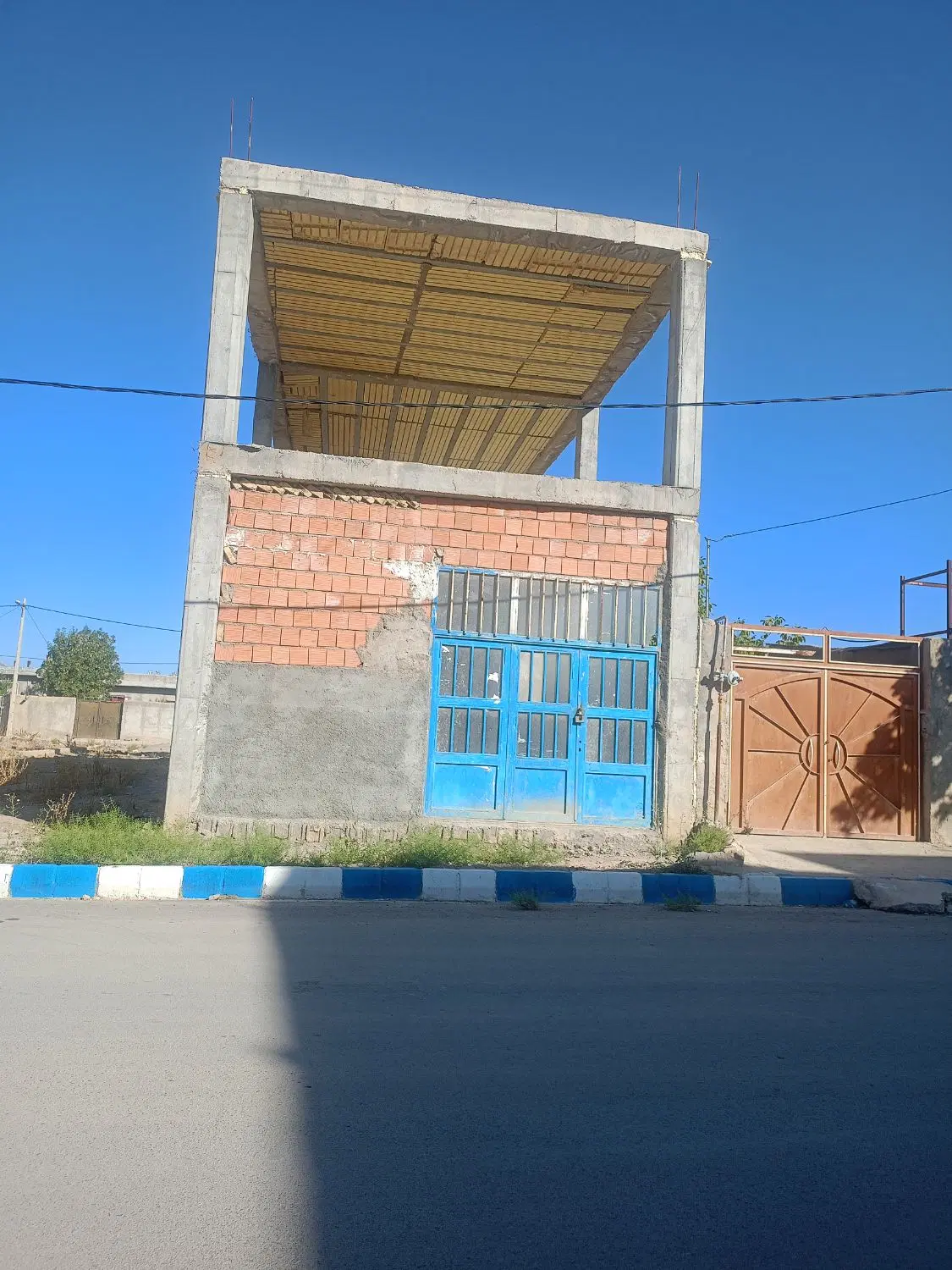 خانه تجاری مسکونی