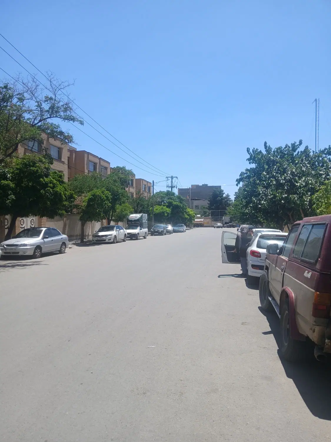 حاشیه بلوار موسوی قوچانی بین 14و16