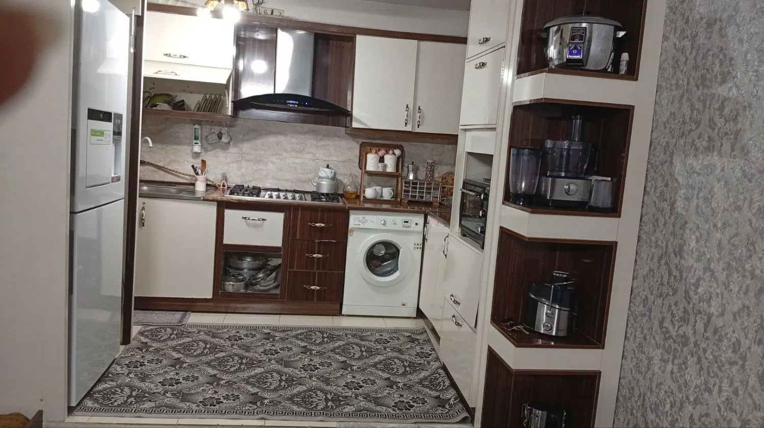 خونه آپارتمانی دوخواب پارکینگ اسانسور