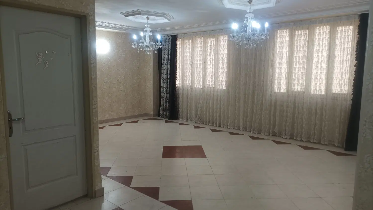 اجاره آپارتمان ۹۰ متری، دو خواب، در میرجلیلی