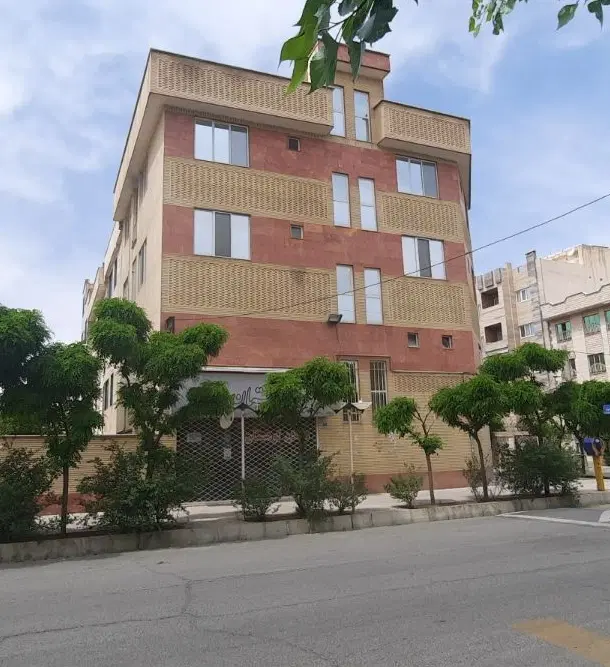 اجاره ۴ خواب تک واحدی ۳ طرف نور در واریانشهر