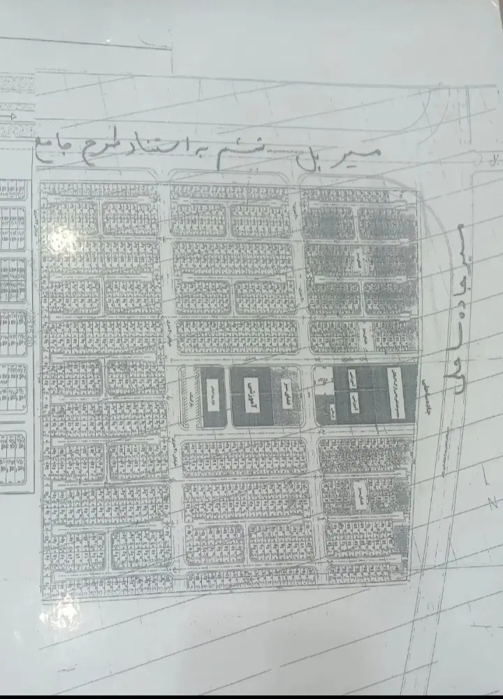 زمین ۲۰۰متری  اکباتان