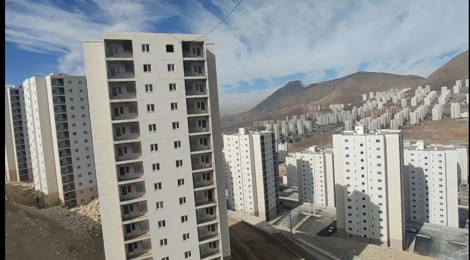 پردیس فاز۱۱ دال برعکس B60 طبقه ۱۱ جنوب شرقی