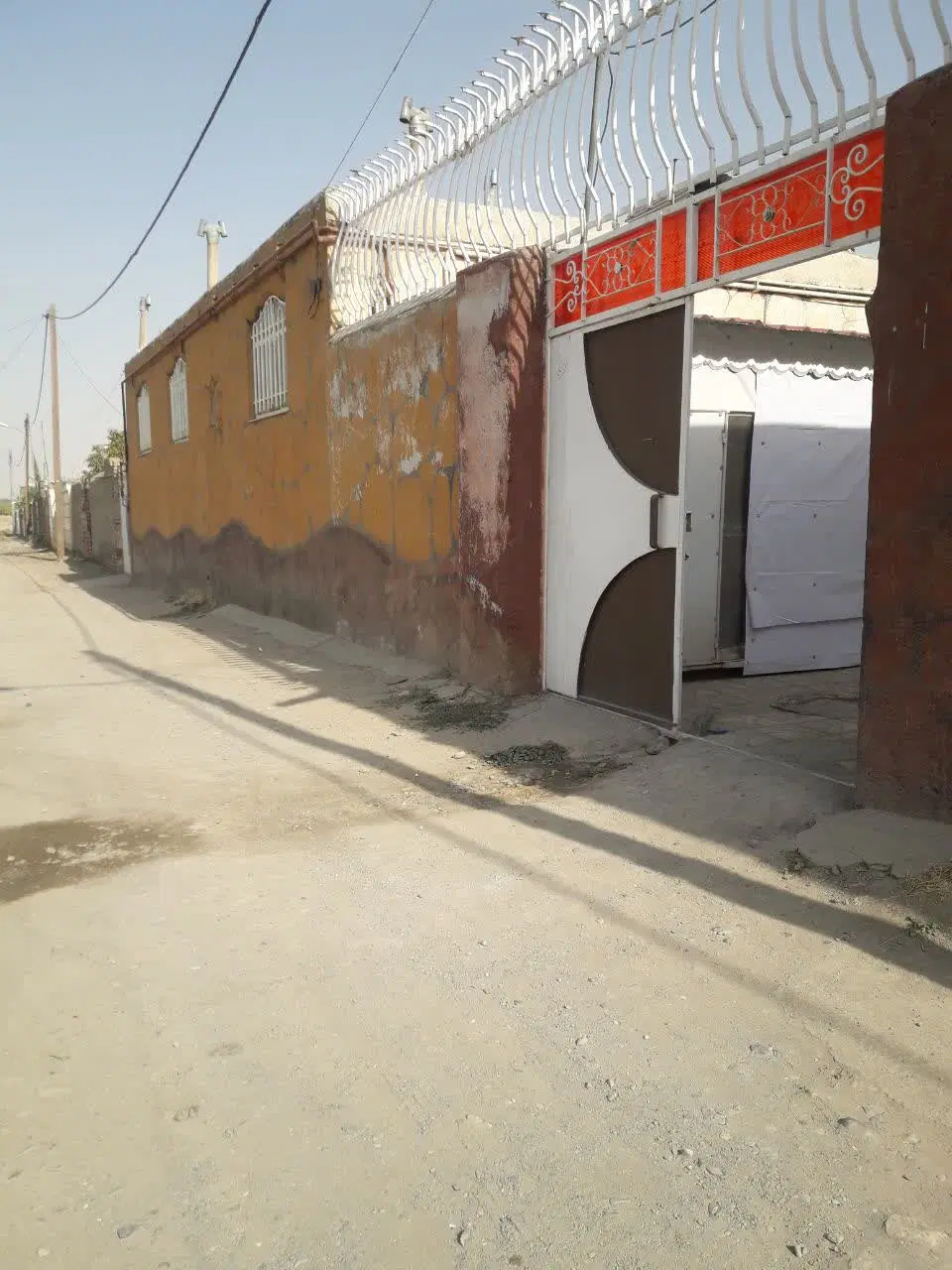 منزل ویلایی۳۰۰متری فروشی